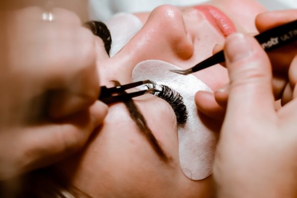 The Best Way Forward After Completing Your Lash Course